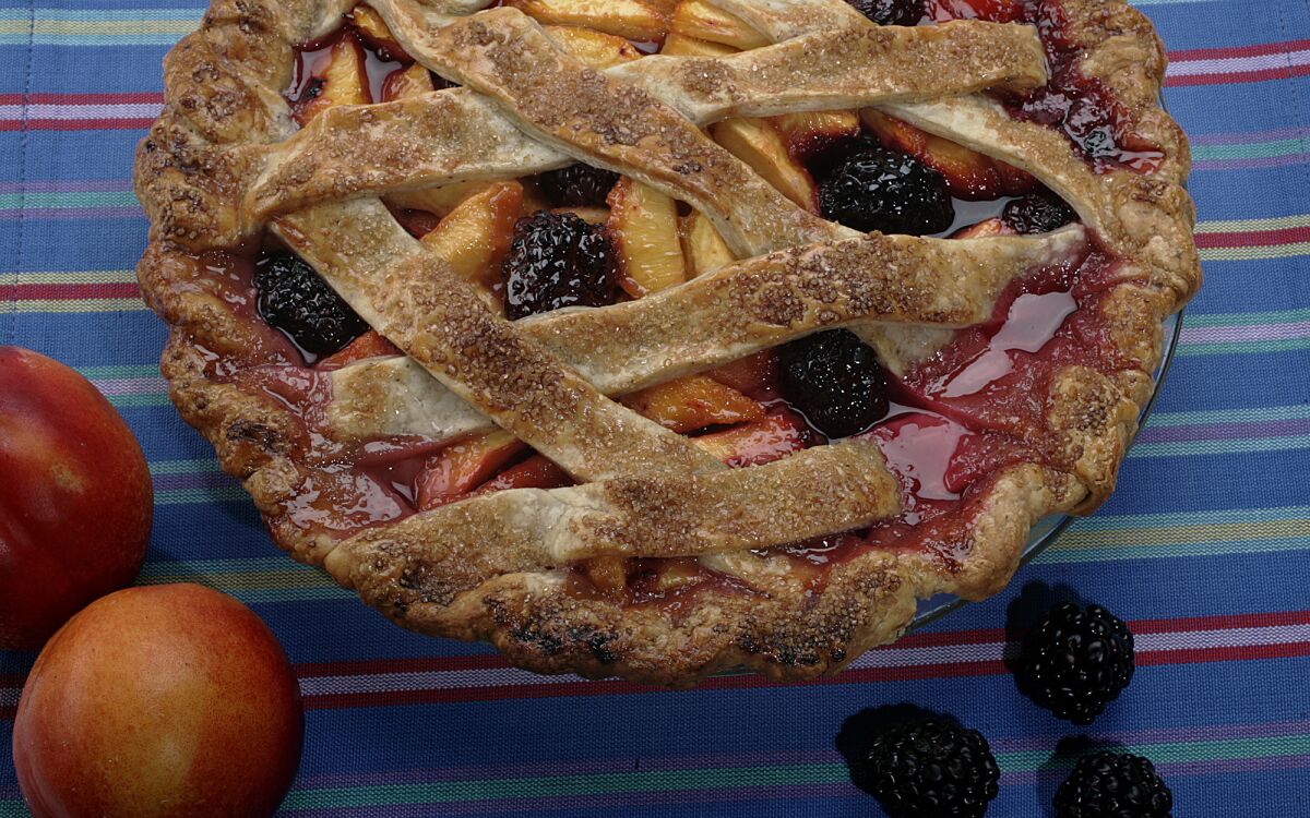 Nectarine-berry pie with black pepper crust
