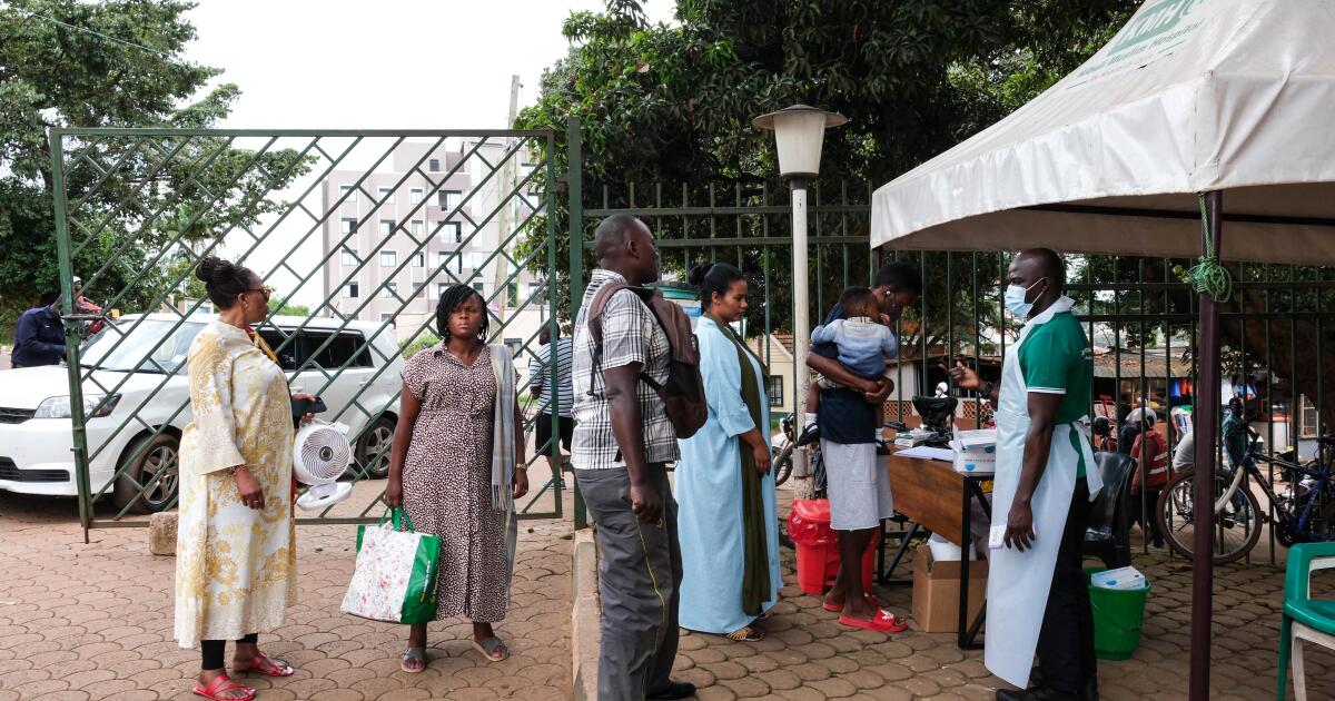 L’OMS déclare l’urgence sanitaire mondiale suite aux épidémies d’Ebola au Congo et en Ouganda