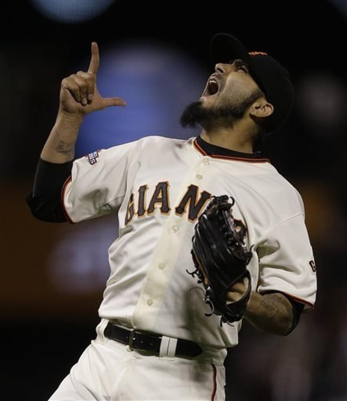 Giants Sign Sergio Romo to a Minors Contract, Letting Him Pitch