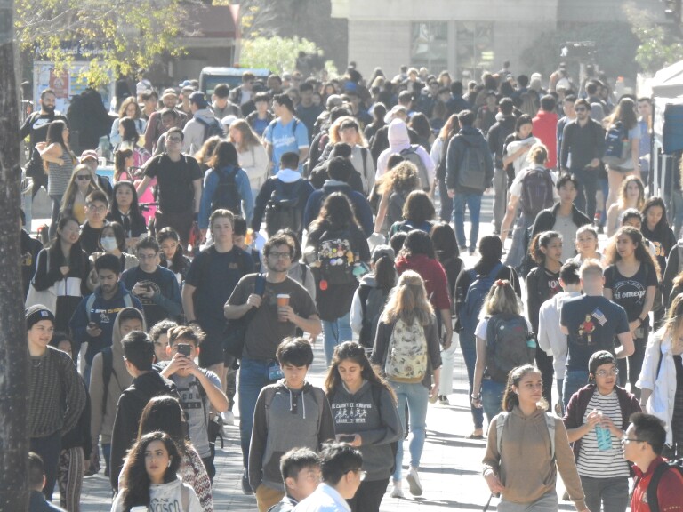 UC San Diego might switch to semester system to ease stress on students