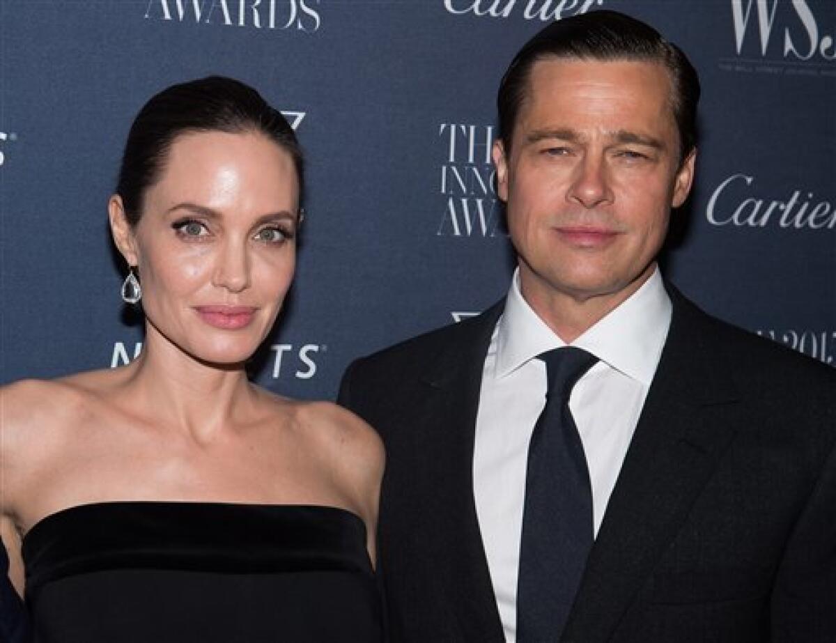 Angelina Jolie le ha pedido el divorcio a Brad Pitt, poniendo fin a uno de los romances entre estrellas, que más ha generado interés de la prensa del espectáculo en todo el mundo.