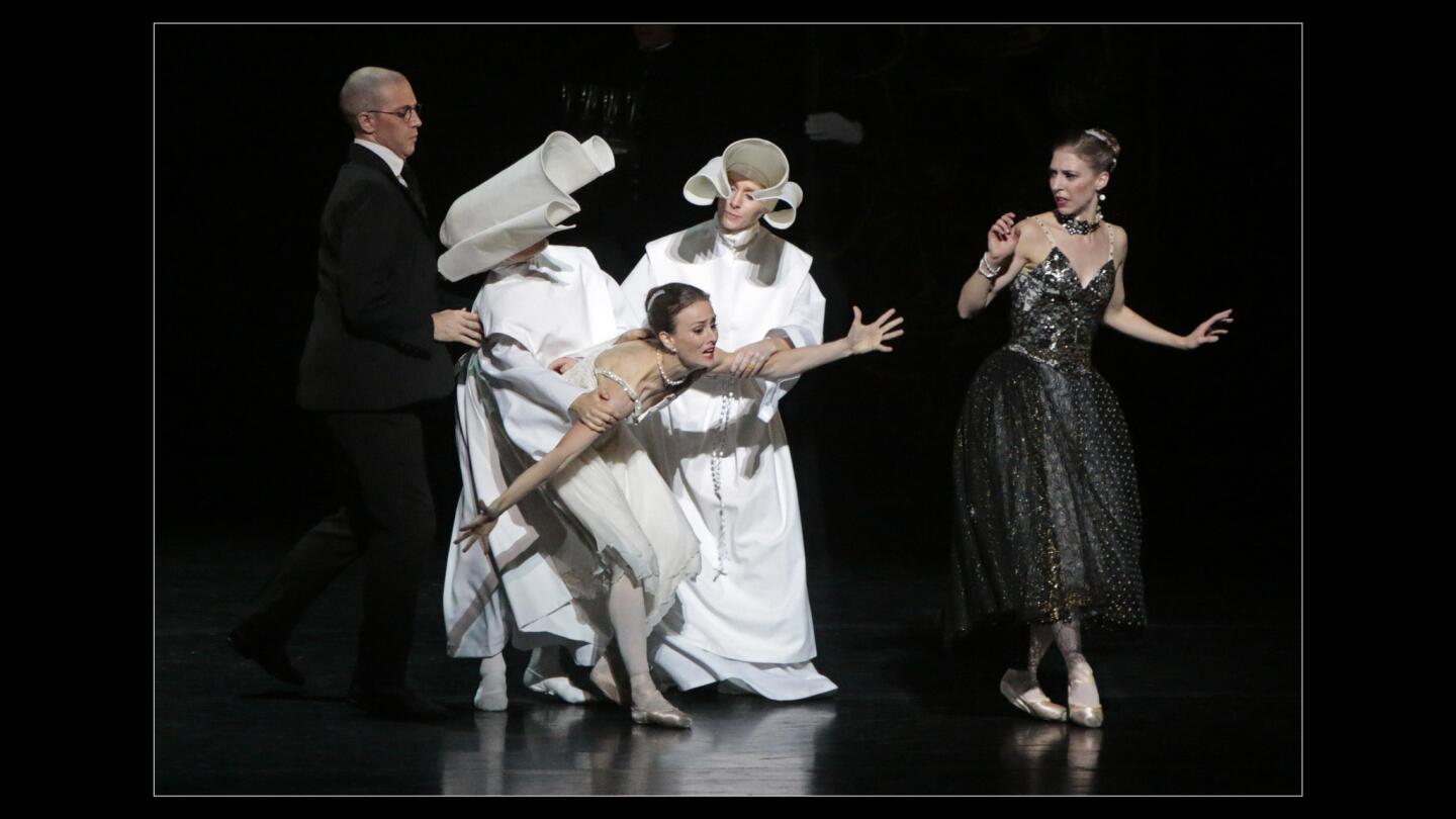 Australian Ballet's 'Swan Lake'