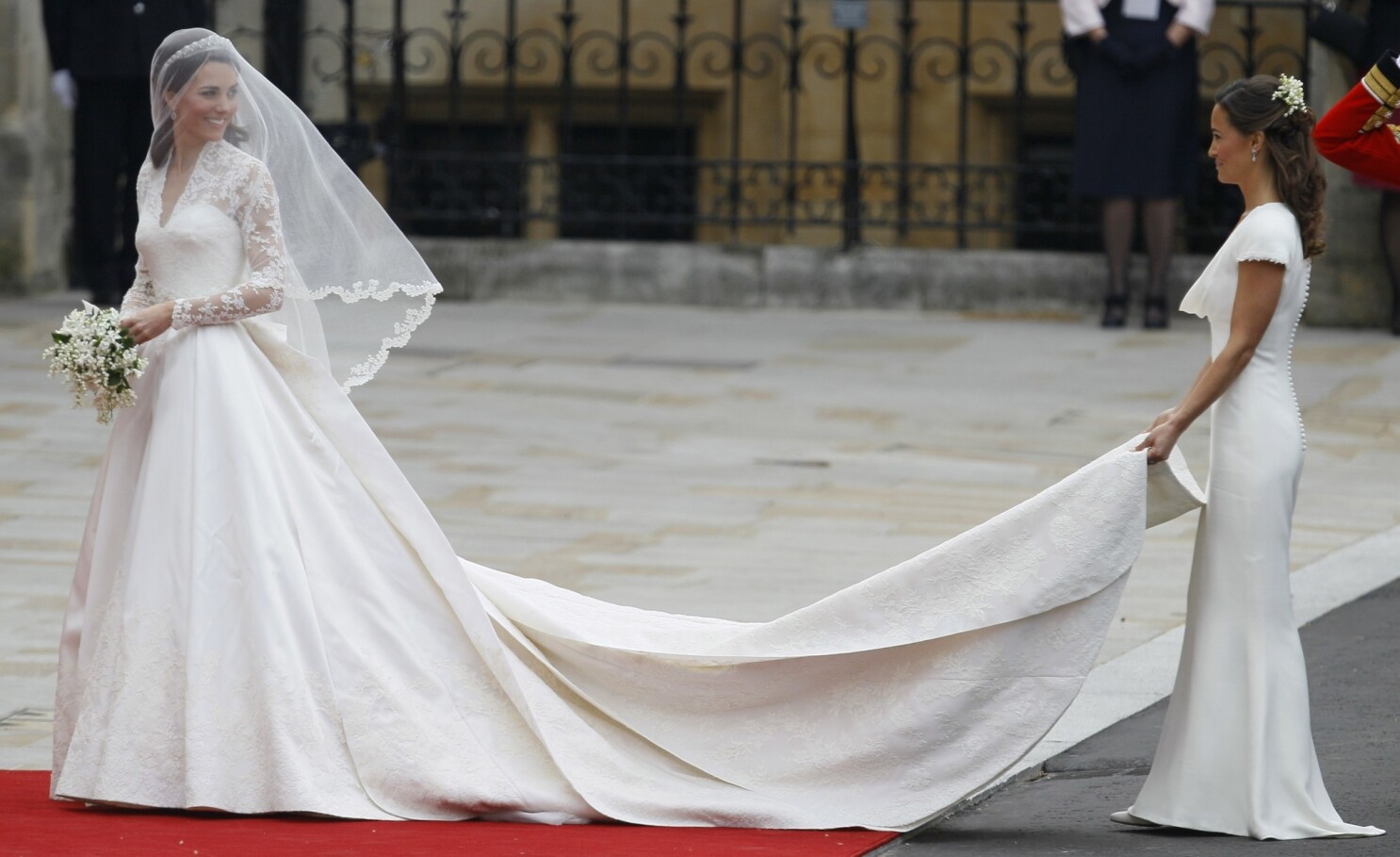 Pippa Middleton S Buoyant Bum Still A Royal Wedding Talking Point Los Angeles Times