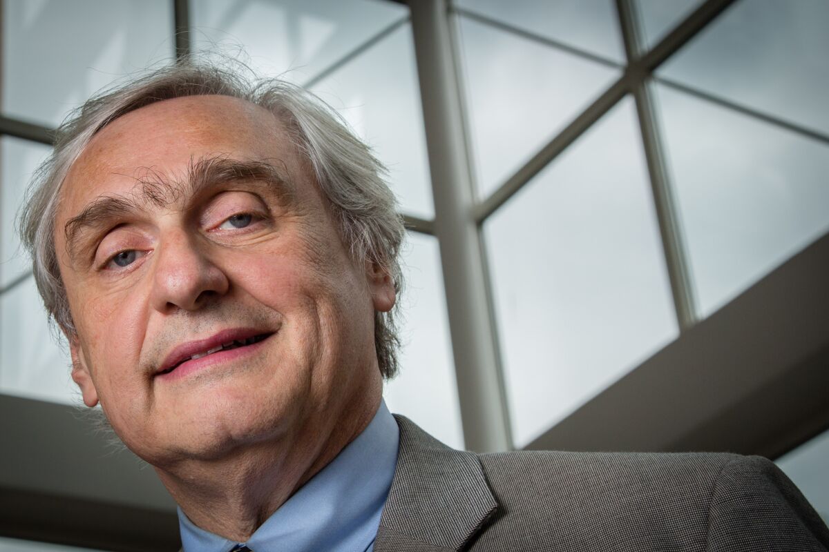 Alex Kozinski, an influential federal appeals court judge, said that the nation's third lethal injection execution to go awry in six months underscores his call to bring back firing squads.