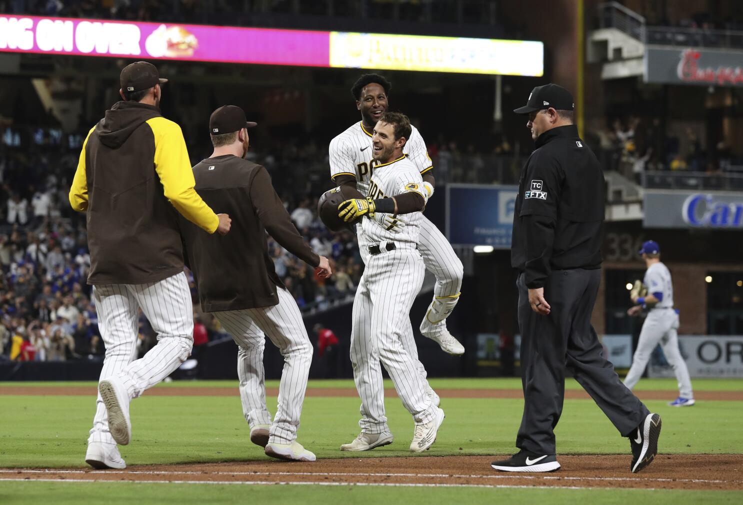 Padres snap Cincinnati Reds six-game winning streak