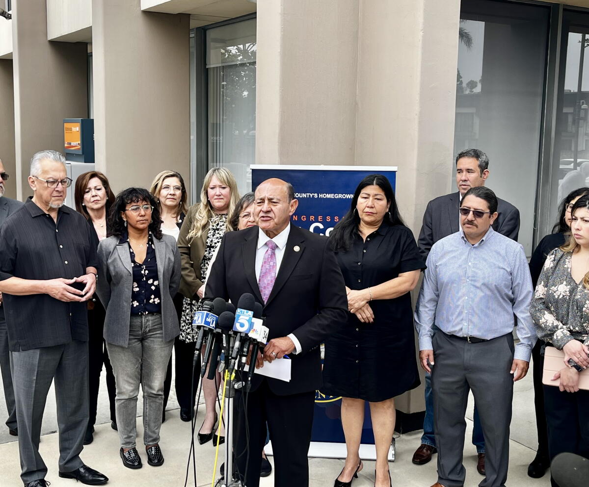 Fop Rep Police union reps who back Democrats in O.C. elections attended Trump ...