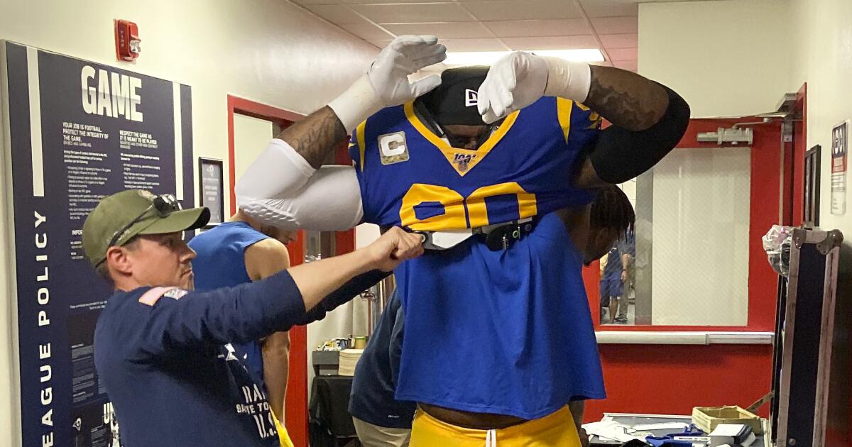 rams jersey outfit