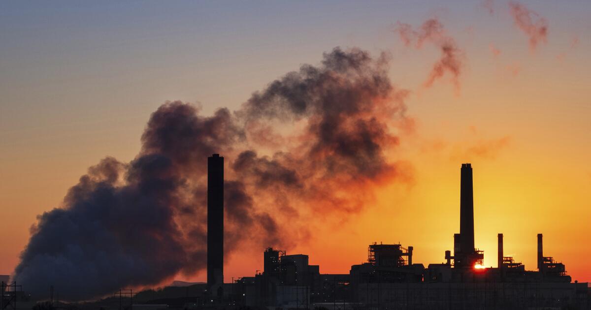 EPA can force coal-fired power plants to drastically cut carbon pollution, Supreme Court says