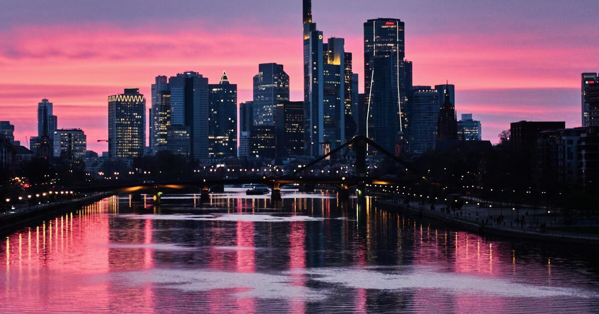 Les entreprises pourraient être plus susceptibles de faire face à des hausses de prix en raison du conflit iranien, a déclaré un économiste principal.