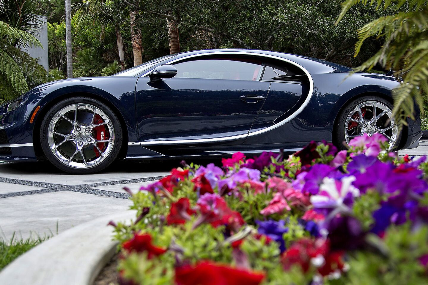 Driving The World'S Fastest, Most Luxurious Supercar &Mdash; The $3-Million  Bugatti Chiron - Los Angeles Times