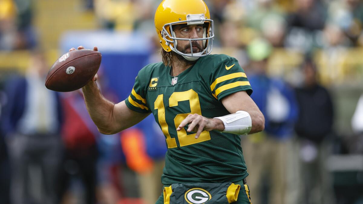 Rodgers approves of Packers' 'Color Rush' uniform