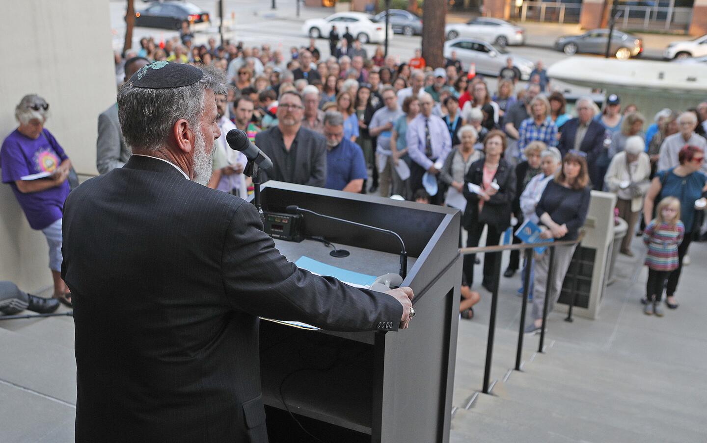 Photo Gallery: Vigil of Healing on Burbank City Hall steps for eleven killed in Pittsburgh Synagogue