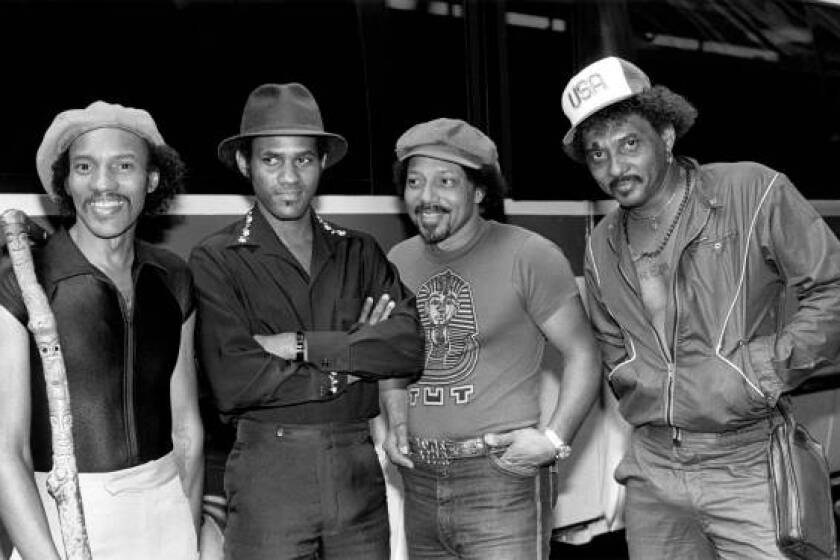 (MANDATORY CREDIT Ebet Roberts/Getty Images) The Neville Brothers in New York City on August 10, 1981. (Photo by Ebet Roberts/Redferns)