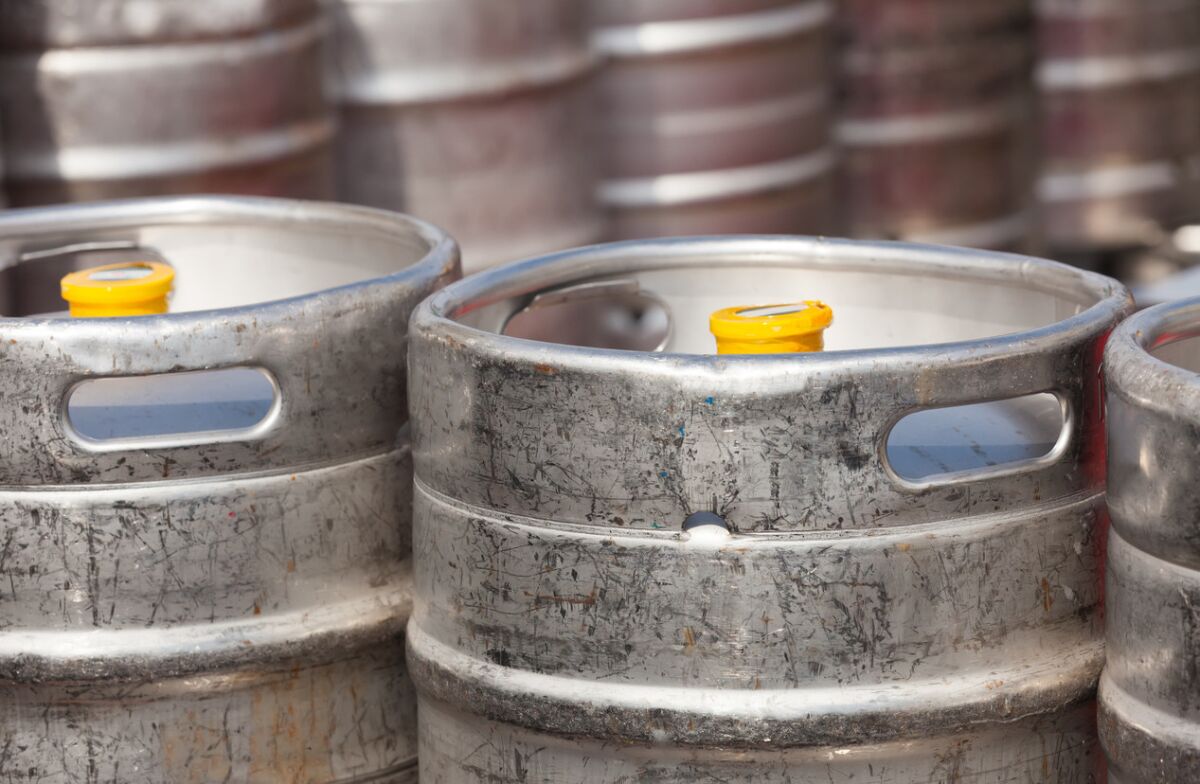 What's a Super Bowl party without a great keg of beer? (iStock)