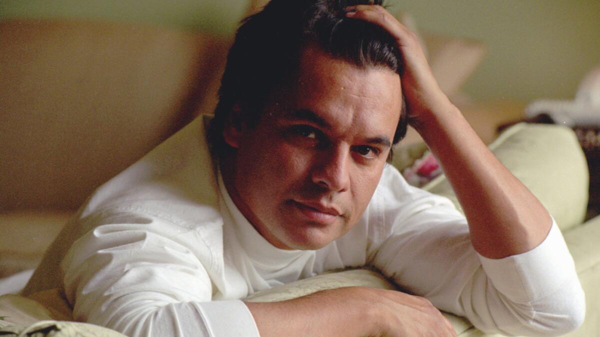 Juan Gabriel, photographed in 1993. (Vince Compagnone / Los Angeles Times)