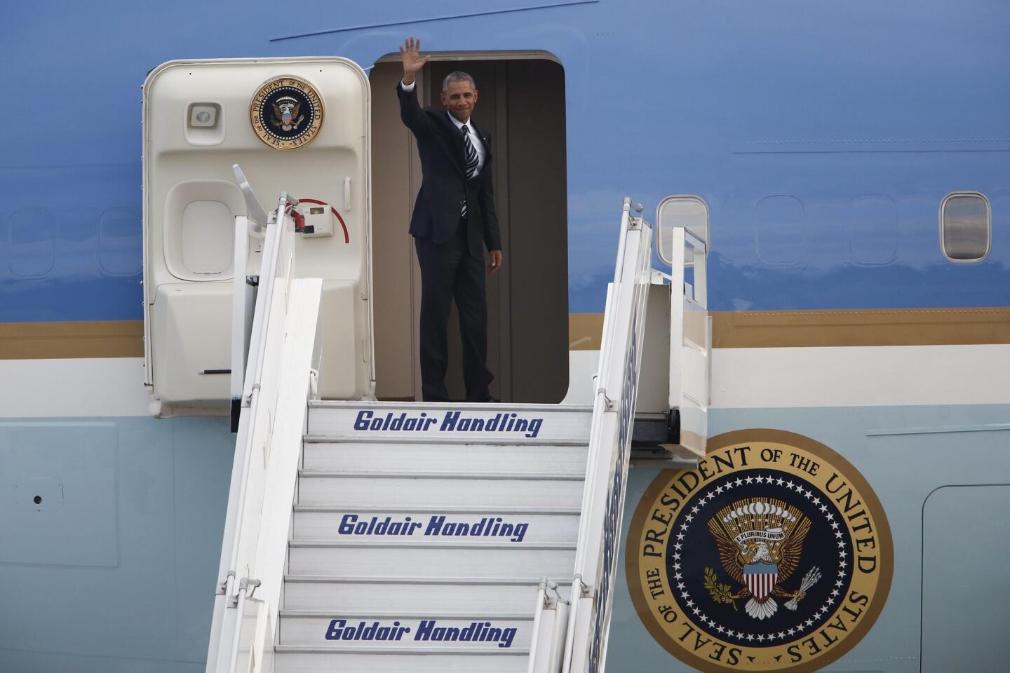 President Barack Obama boards Air Force One, ending his two-day visit to Athens at the Athens International Airport in Greece on Nov. 16, 2016.