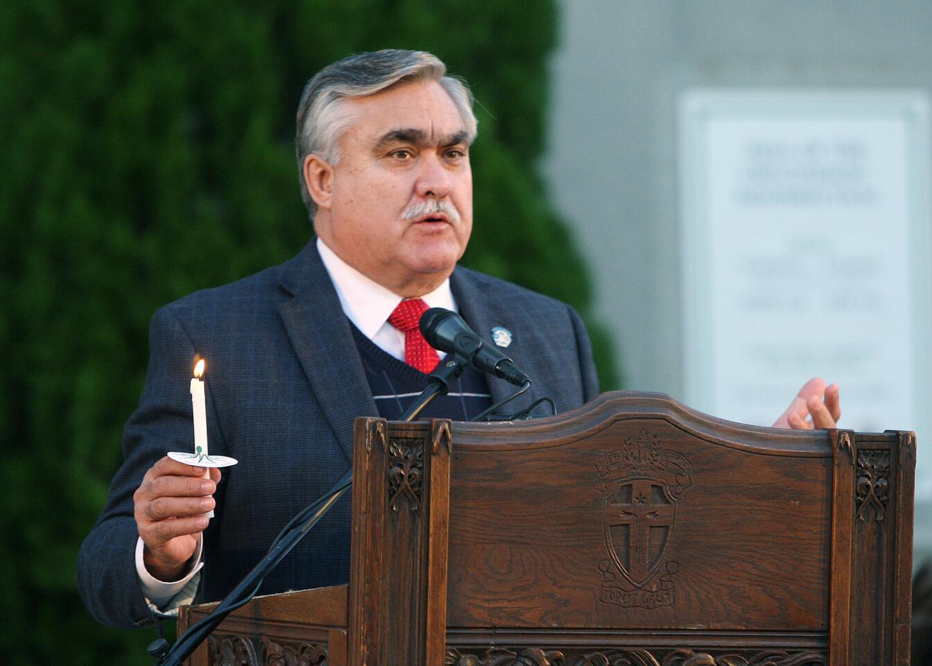 Photo Gallery: Ascencia Homeless Persons' Memorial Service in the Museum Plaza at Forest Lawn Memorial Park