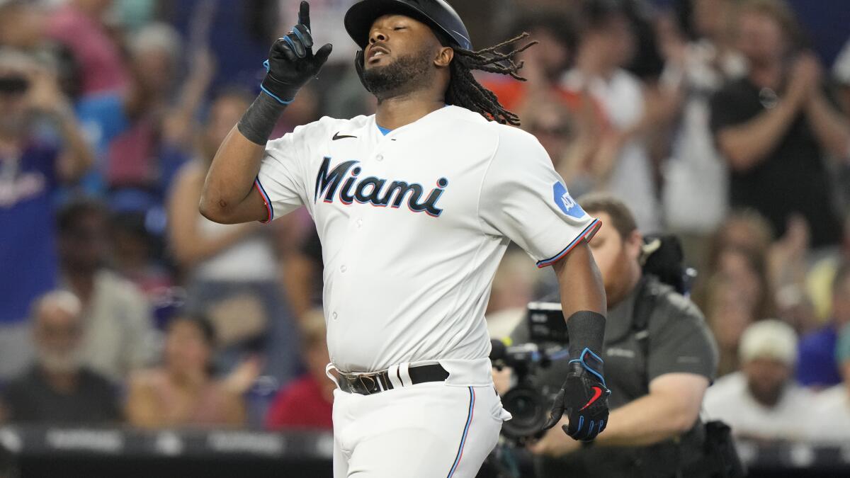 Miami Marlins Power-Hitter Josh Bell Does Something No Marlins
