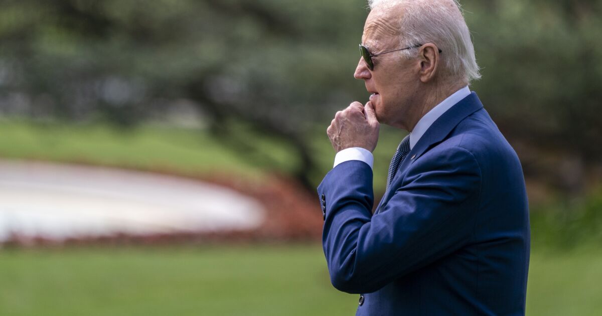 Biden accuses Republicans of taking the economy “hostage” to the debt ceiling