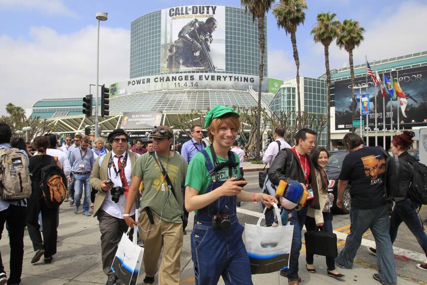 E3 attendees head to the Los Angeles Convention Center.
