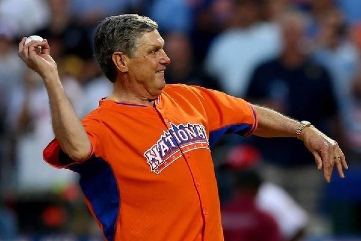 Tom Seaver throws out the first pitch at the 2013 All-Star game.