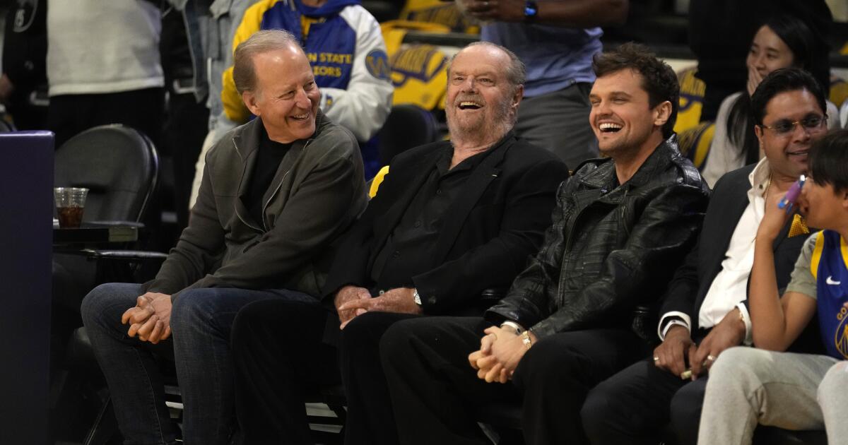 LeBron James welcomed Lakers season ticket holder Jack Nicholson