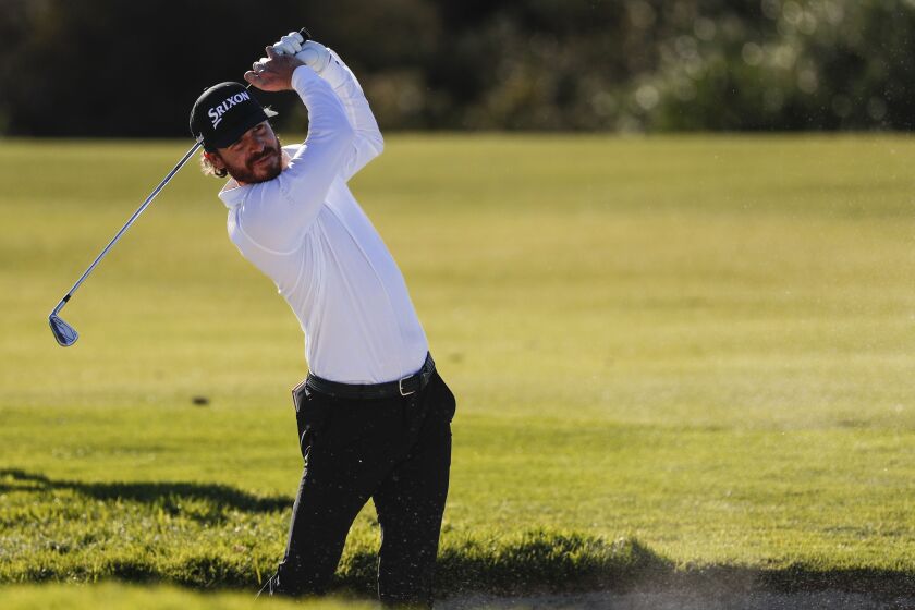 La Jolla, CA - January 26: Sam Ryder hits from the bunker on the 17th hole of the South Course during the second round of the 2023 Farmers Insurance Open at Torrey Pines Golf Course on Thursday, Jan. 26, 2023 in La Jolla, CA. (Meg McLaughlin / The San Diego Union-Tribune)