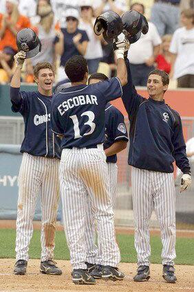 Carlos Escobar Jr., teammates