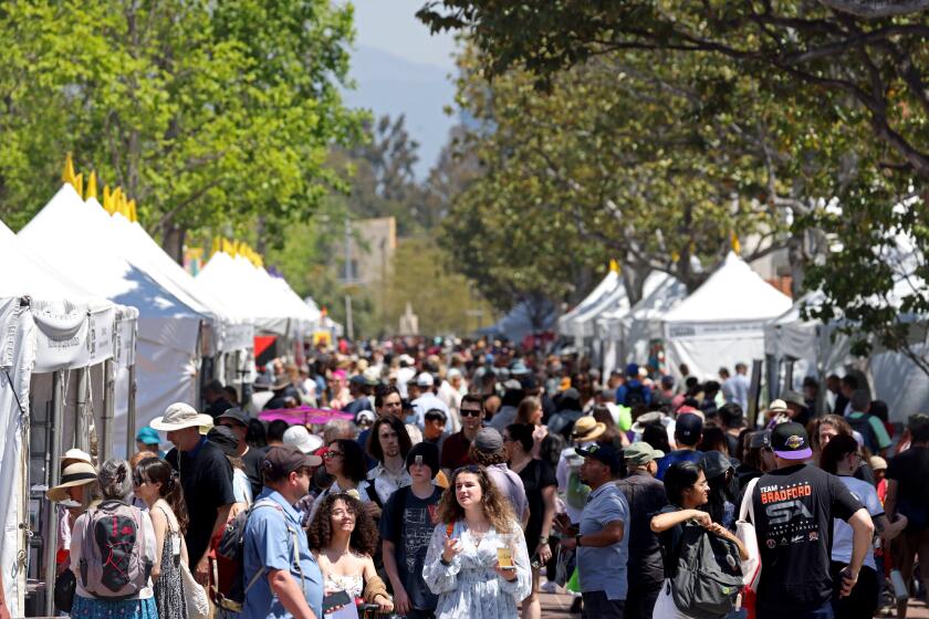 Los Angeles, California-April 22, 2023- The Los Angeles Times Festival of Books, the largest literary festival in them country, is under way at the University of Southern California campus. (Dania Maxwell / Los Angeles Times