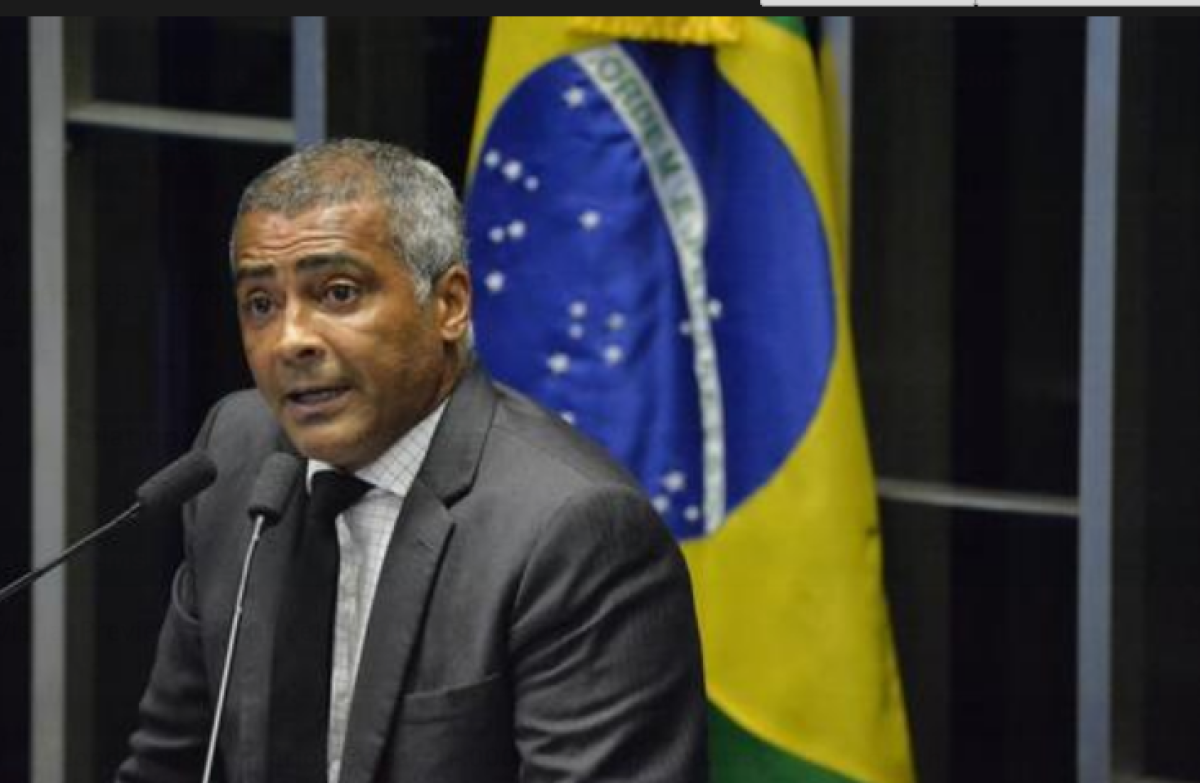 En la imagen, el senador brasileño Romário. EFE/Cadu Gomes/Archivo