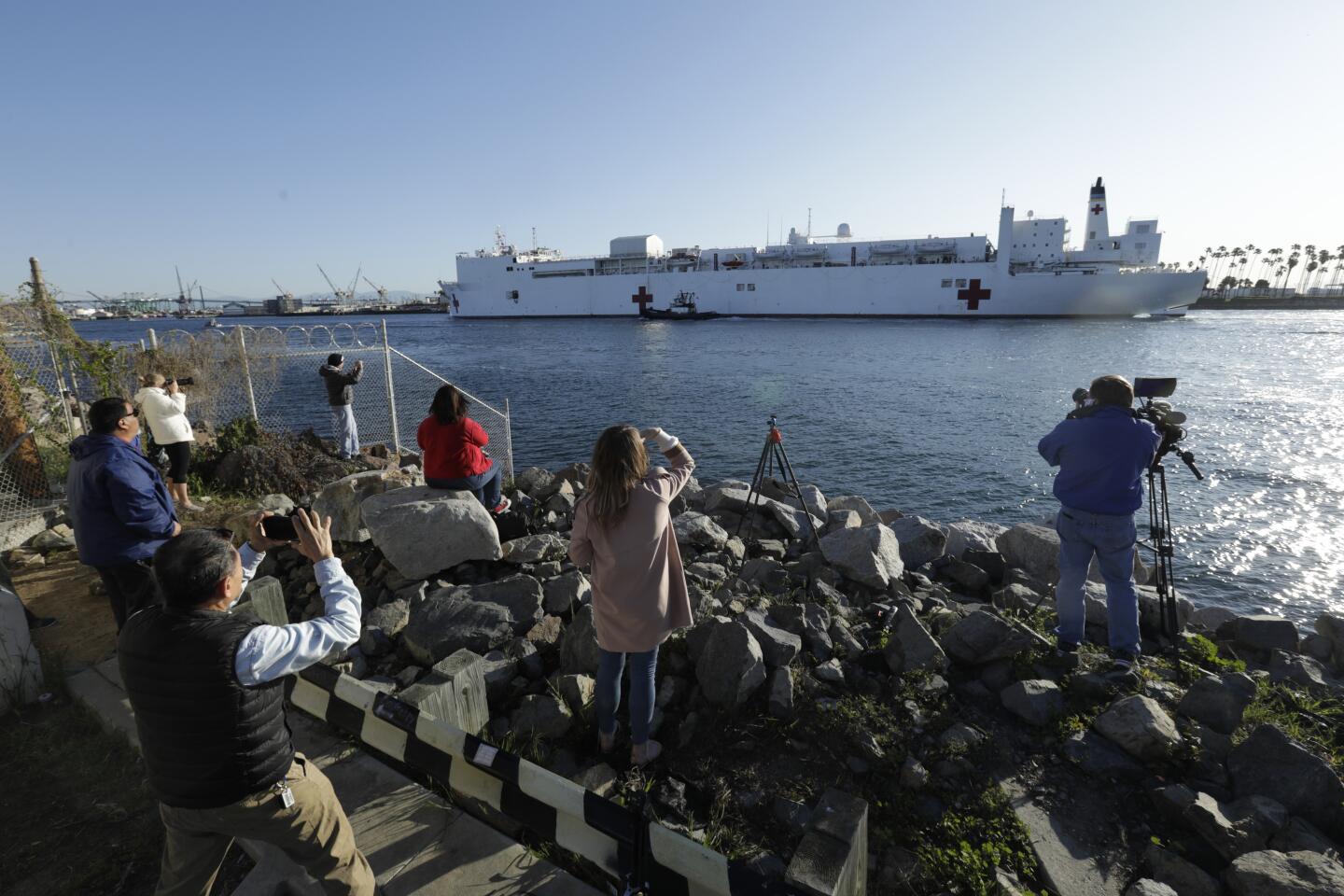 USNS Mercy arrives in San Pedro