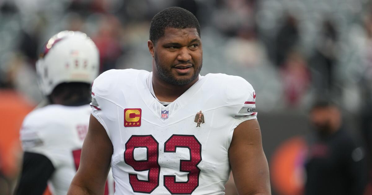 Le frère aîné du joueur de la NFL Calais Campbell a été accusé du meurtre de leur mère