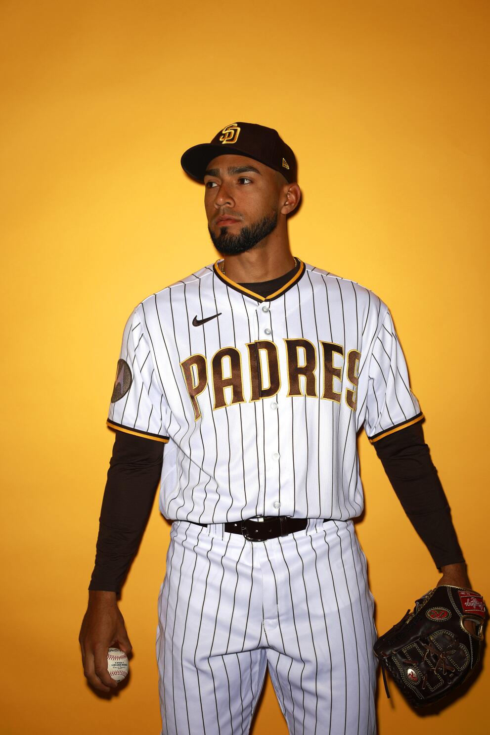 Unlikely hero Robert Suárez saves Padres with the unlikeliest of pitches -  Sports Illustrated