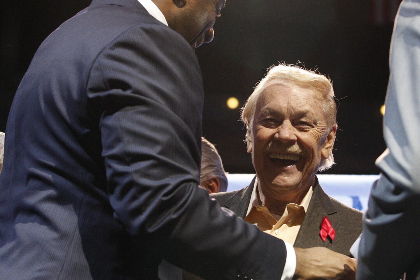 Jerry Buss dies at 80; Lakers owner brought 'Showtime' success to L.A. -  Los Angeles Times