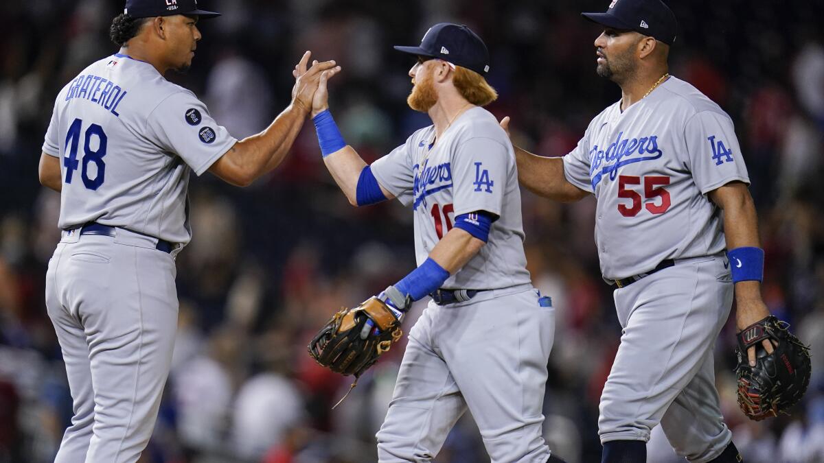 Austin Barnes and Mookie Betts spark Dodgers to win over Marlins