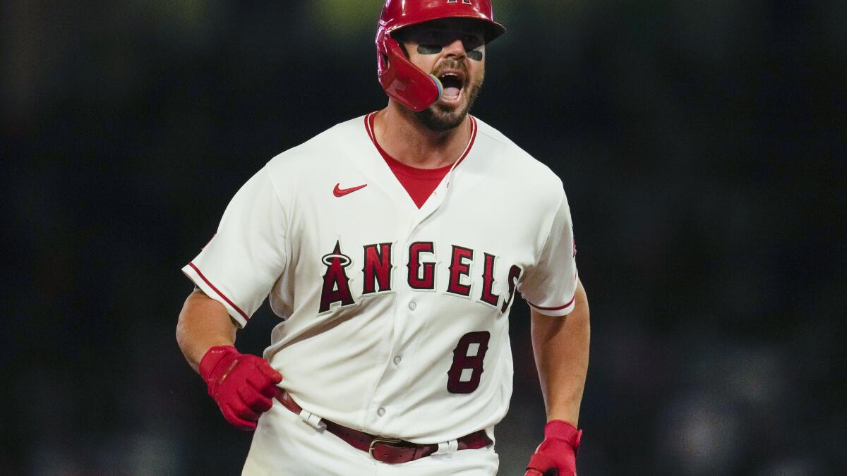 Angels News: Brandon Drury Hits Game-Winning Homer, Urges Team To Keep  Fighting - Angels Nation