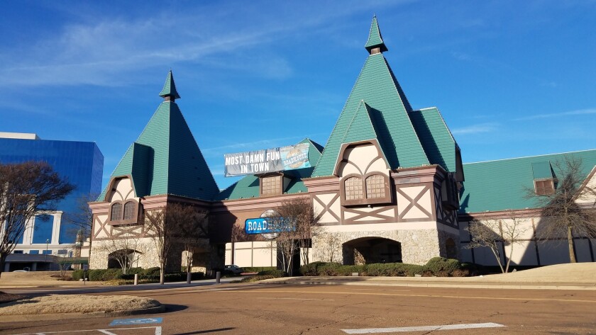 Tunica Roadhouse casino in Tunica, Miss., is closing at the end of the month.