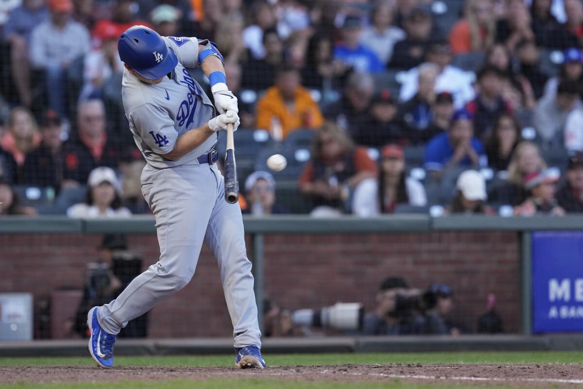 Dodgers, Giants'a karşı galibiyette Tyler Glasnow'un zorlu başlangıcının üstesinden geldi