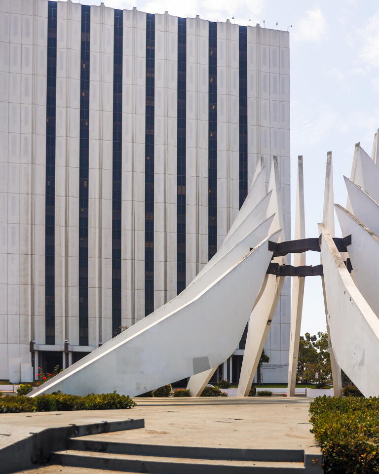 Compton Building A guide to Compton: The best things to do, see and eat - Los Angeles Times