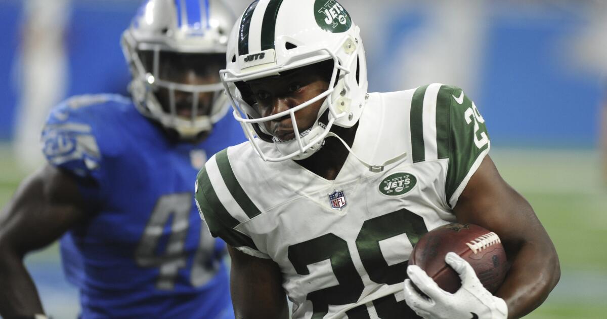 RB Bilal Powell signs 1-day deal to retire as member of Jets - The San  Diego Union-Tribune