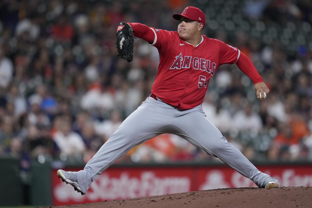 Los Angeles Angels starting pitcher José Suarez delivers during the first inning.