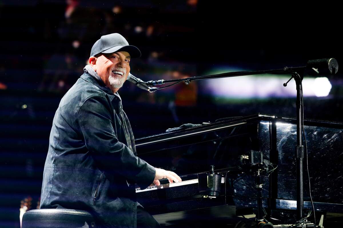 Despite the wet weather, Billy Joel was in good spirits at Petco Park 