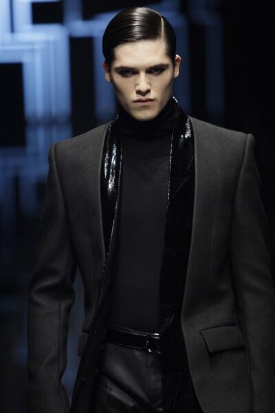 Versace menswear Fall 2010