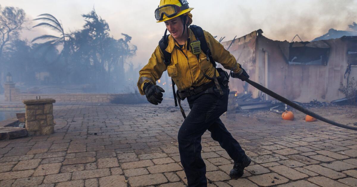 Mountain fire crews faced water issues. What happened?