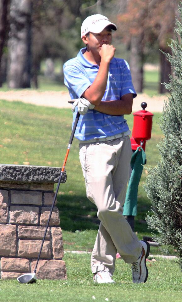 Photo Gallery: Pacific League boys golf at Harding Golf Course