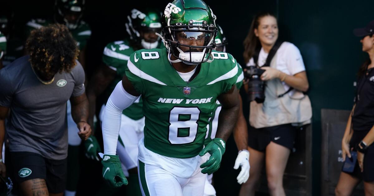 Finding 2022's Fantasy Football Breakout Wide Receiver: Elijah Moore, New  York Jets, Fantasy Football News, Rankings and Projections