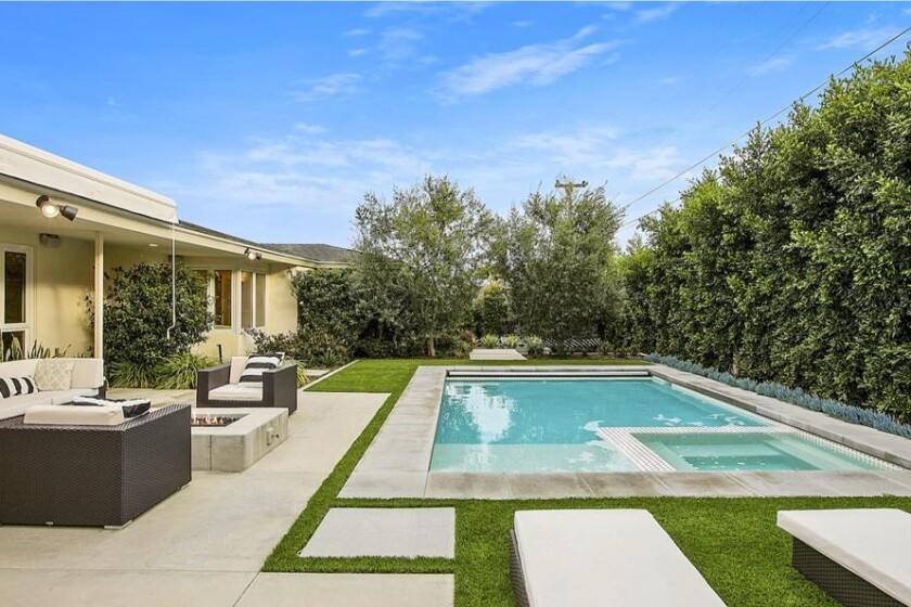 Hot Property - Los Angeles Times