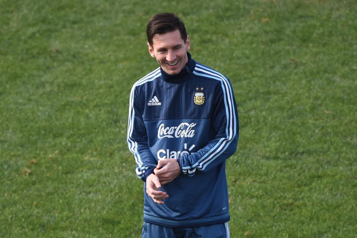 Argentina's forward Lionel Messi takes part in a training session at the Everton Sport Center in Vina del Mar, Chile, on June 27, 2015. AFP PHOTO / PABLO PORCIUNCULAPABLO PORCIUNCULA/AFP/Getty Images ** OUTS - ELSENT, FPG - OUTS * NM, PH, VA if sourced by CT, LA or MoD **