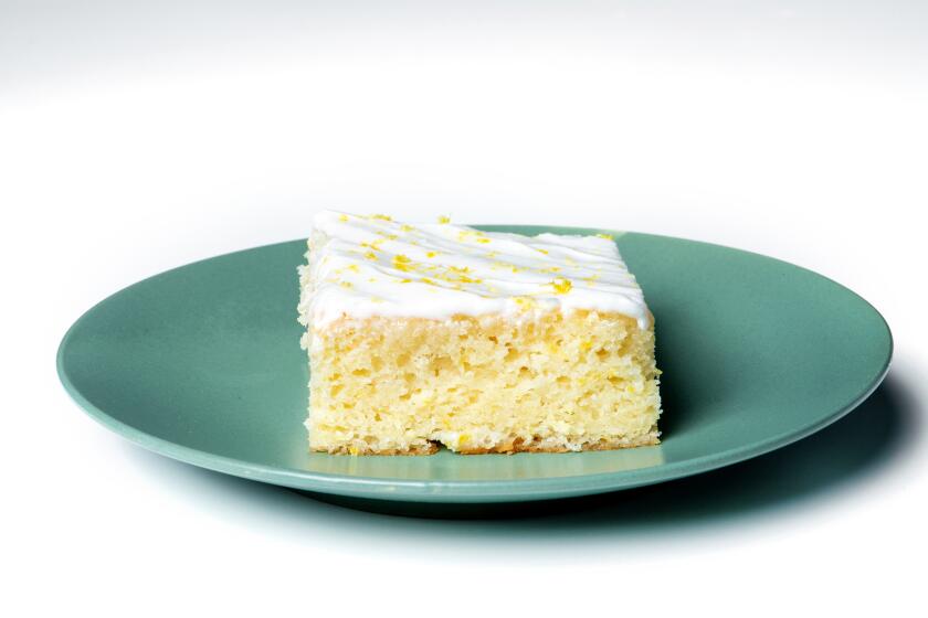 LOS ANGELES CA-August 22, 2019: Lemon Buttermilk Cake on Thursday, August 22, 2019. (Mariah Tauger / Los Angeles Times / prop styling by Nidia Cueva)