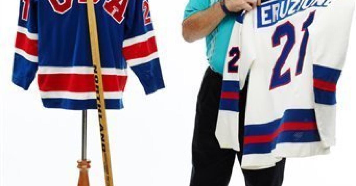 Mike Eruzione's 'Miracle On Ice' jersey going to auction in New York
